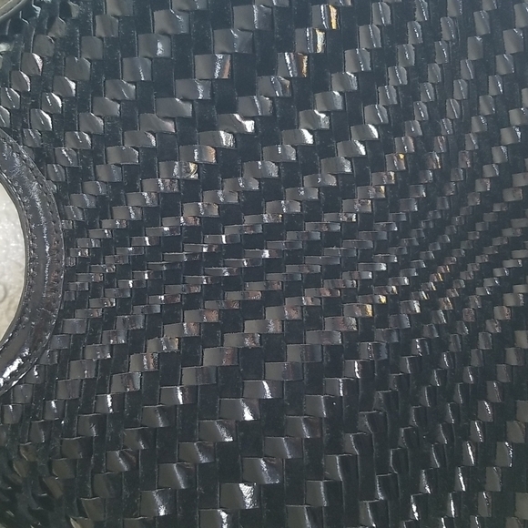 Cole Haan | Genevieve Weave Large Triangle Tote - Picture 5 of 13